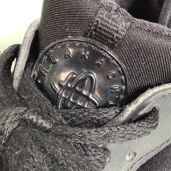Nike black Huarache run sneakers kid size 12C EUC - Picture 2 of 16
